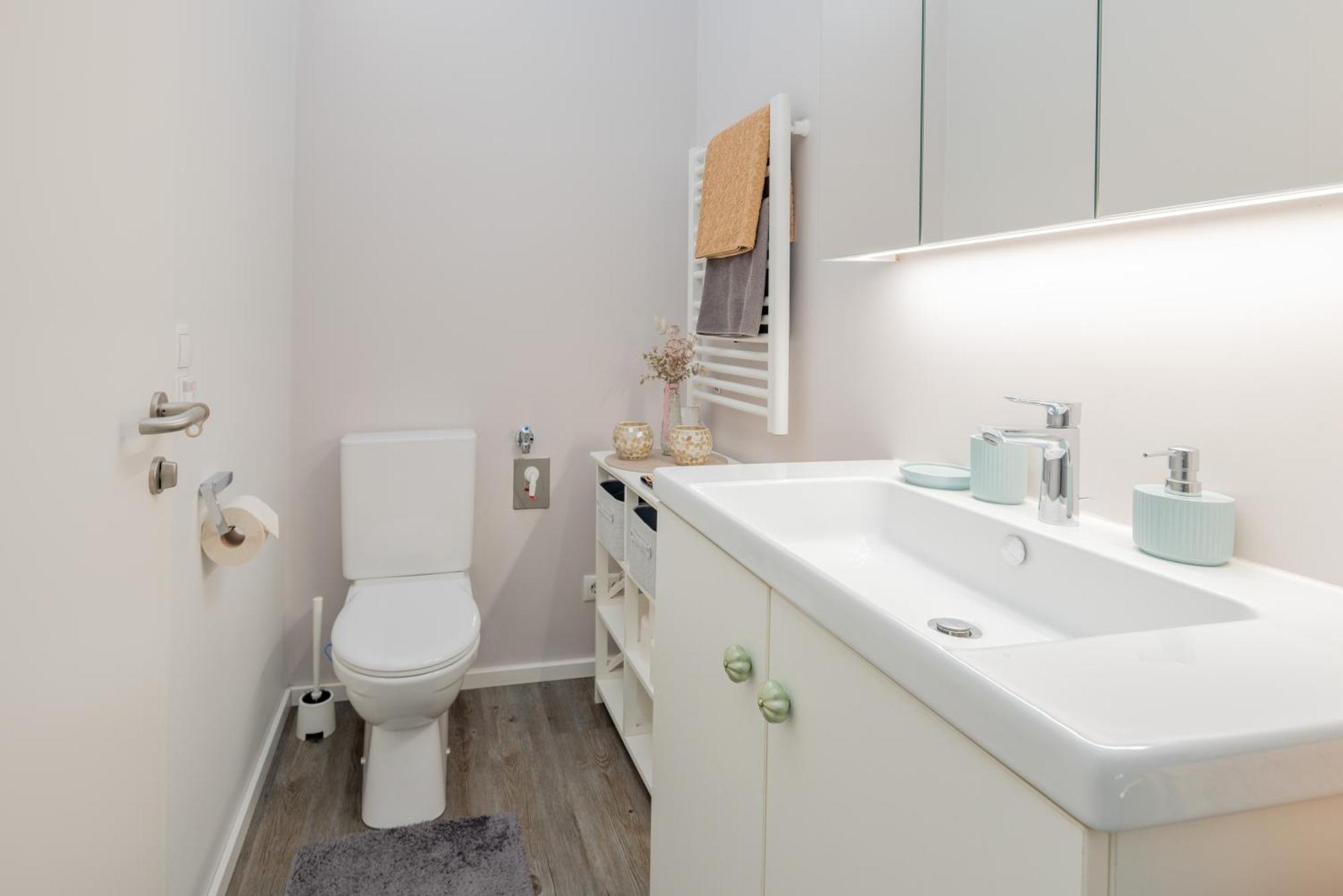 Haus Christina - Romantik Suite Burs Bagian luar foto