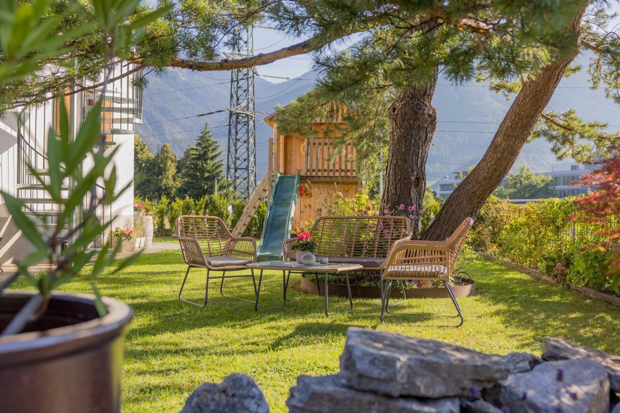 Haus Christina - Romantik Suite Burs Bagian luar foto